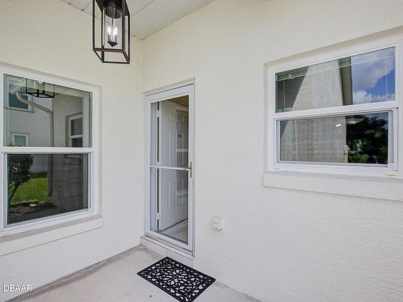 4th image of 313 Windhaven Ln #313