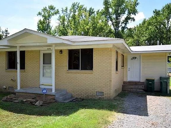 2nd image of 207 Cordelia Dr #B