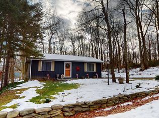 106 Kyra Ln, Shohola, PA 18458