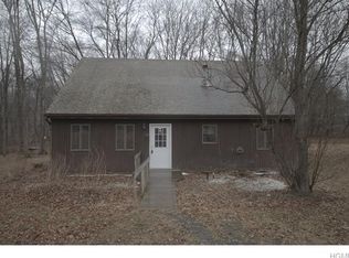 72 Pine Ln, Pine Bush, NY 12566