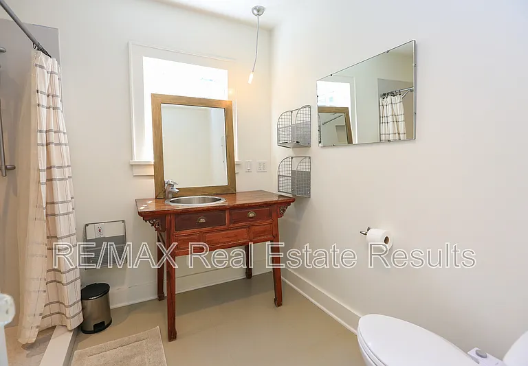 610 N Olive Ave — Photo 26