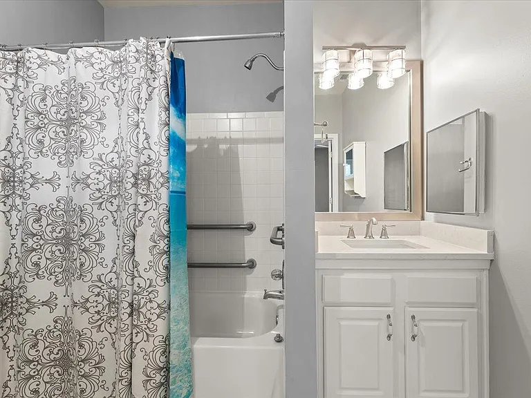 1600 Long Grove Dr #1514 — Photo 16