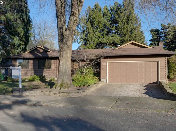 6710 SW 203rd Ct, Beaverton, OR 97078