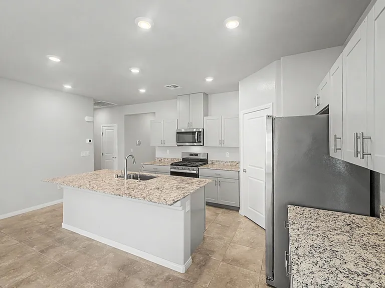 7552 Blue Lotus Ave — Photo 8