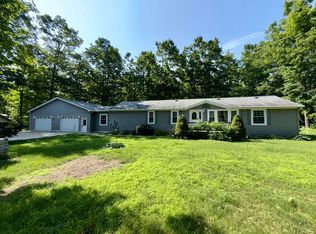 3585 Hale Trl, Frederic, MI 49733