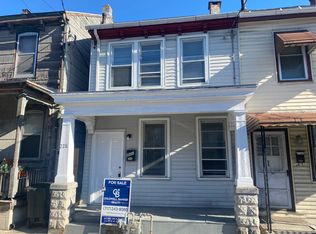 228 S 10th St, Lebanon, PA 17042