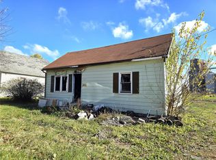 111 Water St, Hillsboro, IL 62049