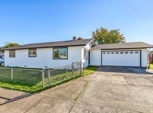 302 Pawnee St, Medford, OR 97501