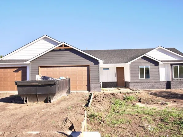 2880 E Ofelia St, Valley Center, KS 67147