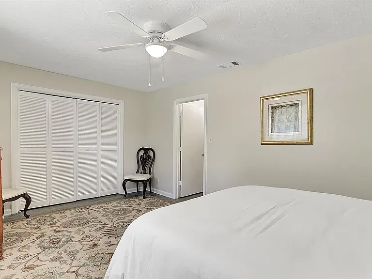 3 Berkeley Pl #3B — Photo 17