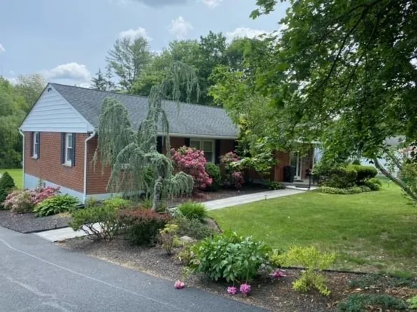 2804 Old Yorktown Road, Yorktown Heights, NY 10598