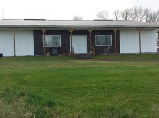 11012 Pine St, La Grange, MO 63473