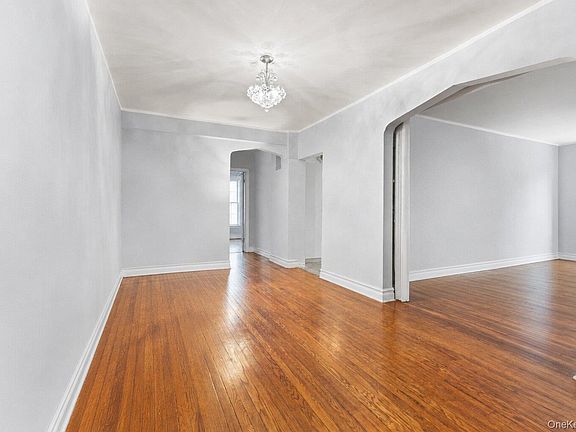 5th image of 100 Avenue P #H1
