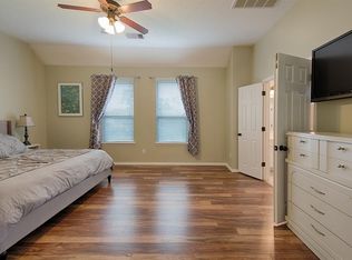3324 Leading Point Dr, Houston, TX 77091