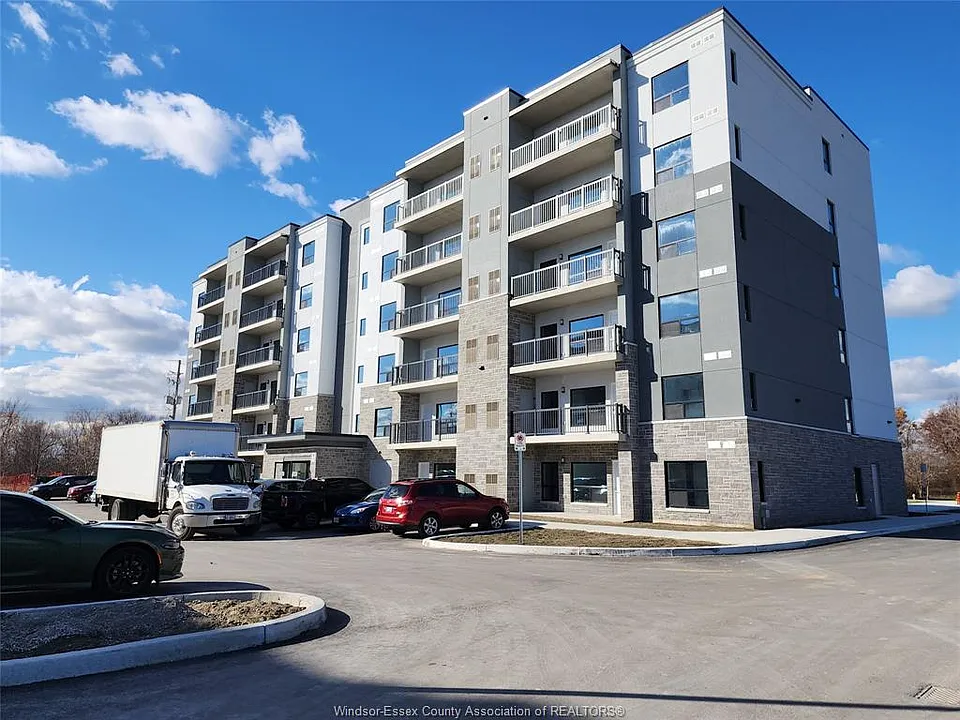3290 Stella Cres #408