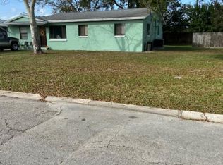 2104 Warwick Rd, Melbourne, FL 32935