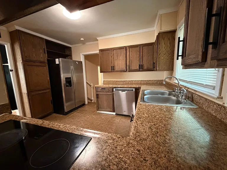 118 Sandy Way — Photo 9