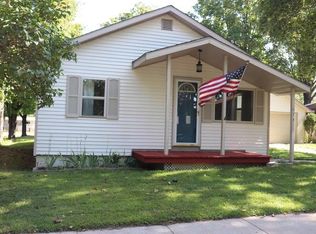 634 Cunningham St, Clare, MI 48617