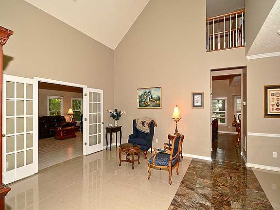 5th image of 7105 Big Woods Dr