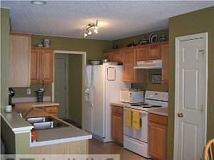 4th image of 3390 Valley Crossing Dr