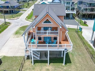 2774 Gulfview Ln, Crystal Beach, TX 77650