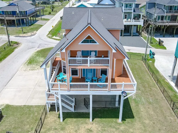 2774 Gulfview Ln, Crystal Beach, TX 77650