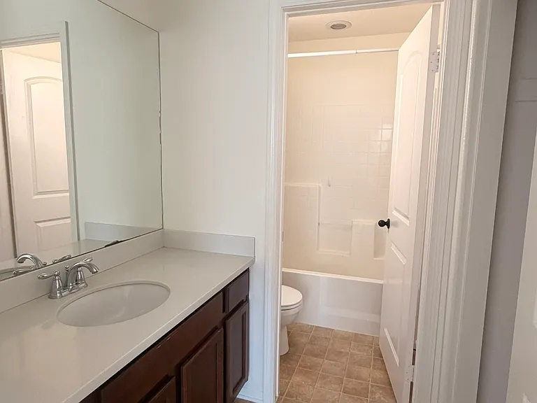 14537 Badger Ln — Photo 17