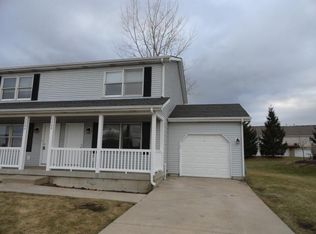 1268 Chestnut St, Dekalb, IL 60115