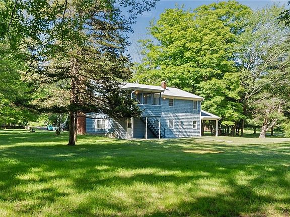 2nd image of 206 Rocky Hill Rd