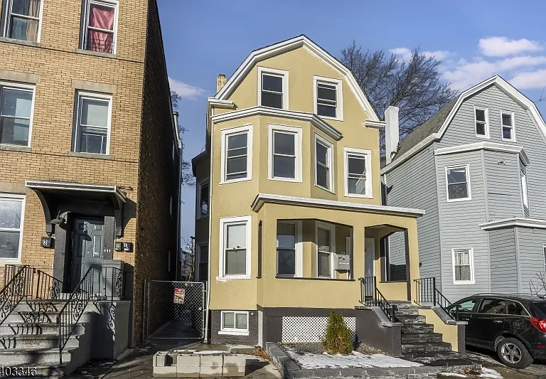 11 Ellington St #2 — Photo 2