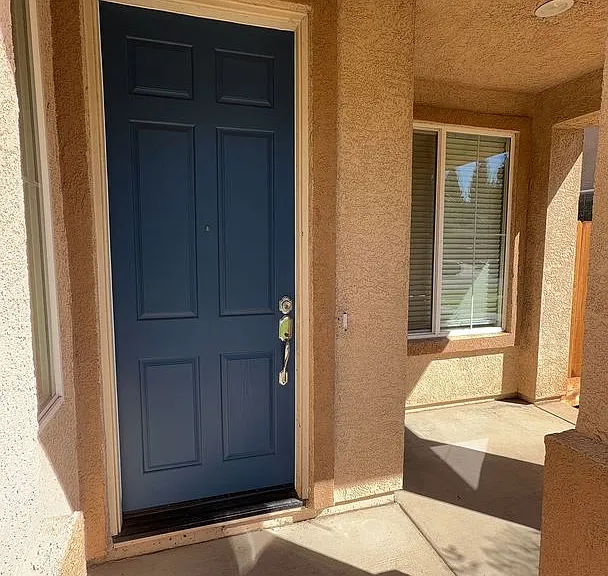 2390 River Rock Dr — Photo 3