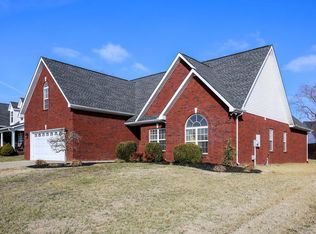 810 Betsy Ross Dr, Murfreesboro, TN 37129