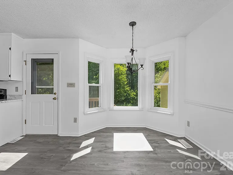21014 Pine Ridge Dr — Photo 14