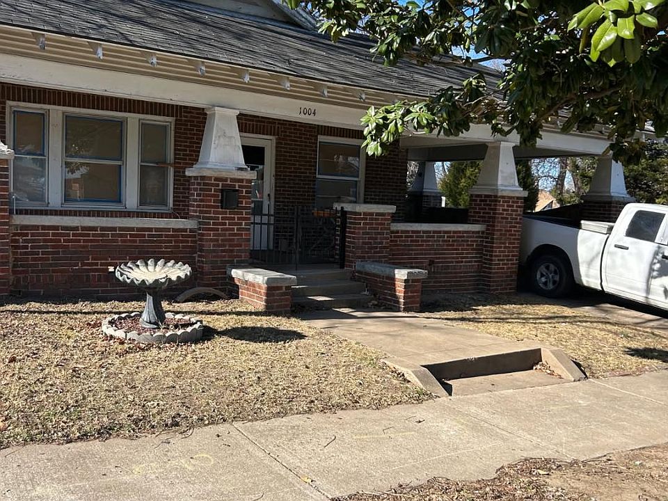 1st image of 1004 S Troost Ave
