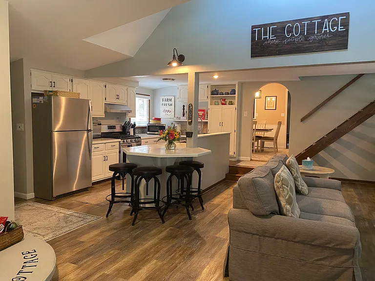 710 Pine St — Photo 4