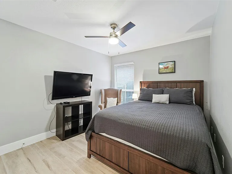 1841 Montana Sky Dr — Photo 32