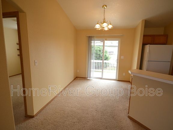 5th image of 536 Knights Cir