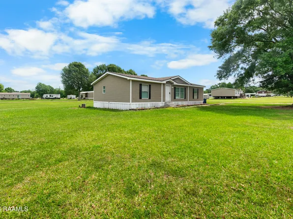 1002 Janine Dr, Youngsville, LA 70592