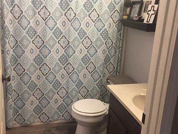 bathroom on mainfloor