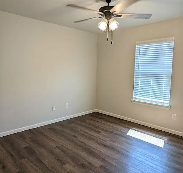 248 Spirit Dr — Photo 36