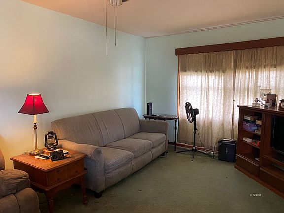 3rd image of 83 Opal St