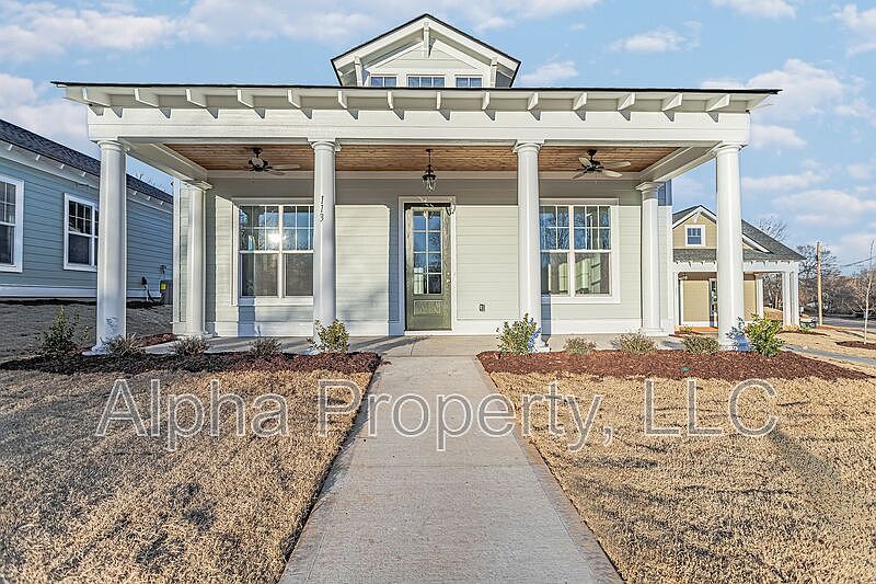 1st image of 113 Hemlock Dr
