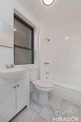 4th image of 403 E 8th St APT 3