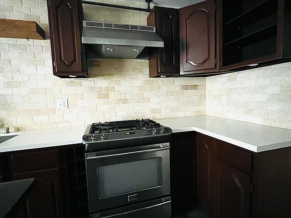 5th image of 2425 La Brea Ct #2425