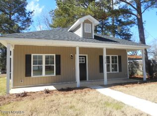 202 Austin A St, Four Oaks, NC 27524