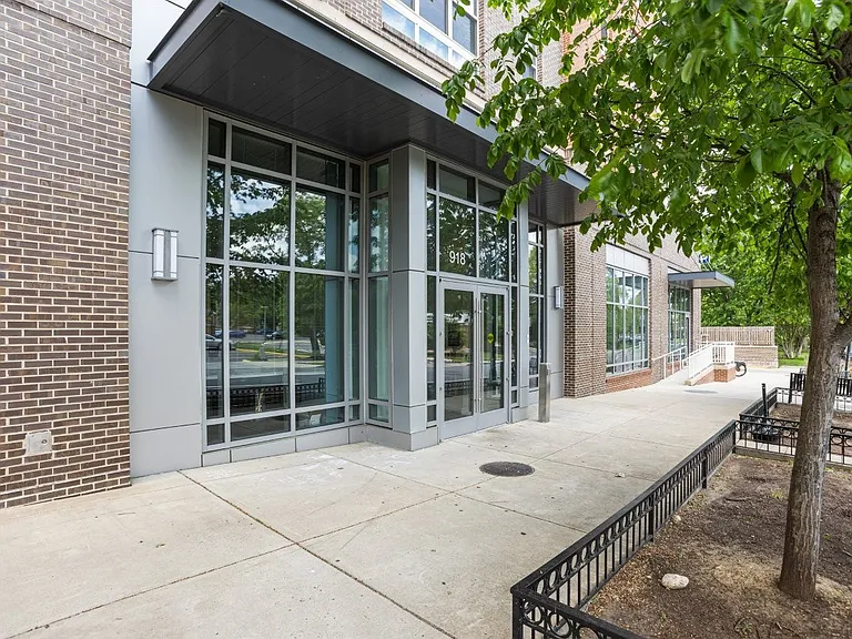 Gilliam Place — Photo 15