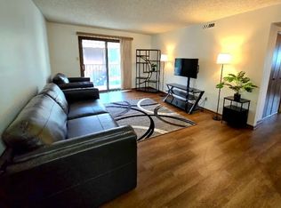 3034 SW Lydia Ave APT 211, Topeka, KS 66614