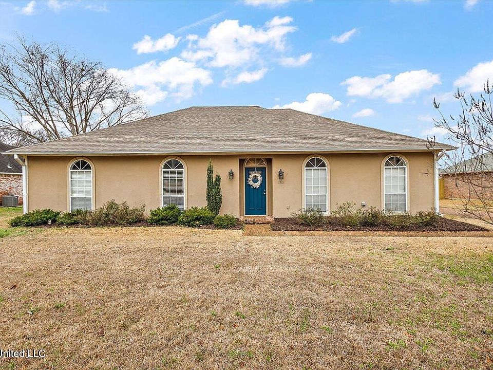 1st image of 103 Trace Ridge Dr