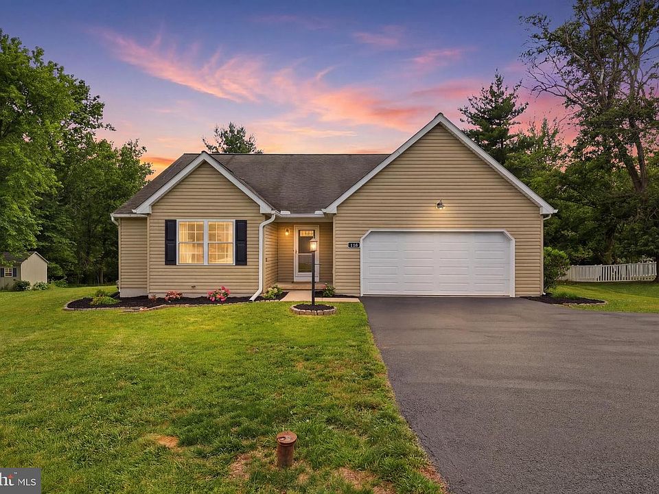 1st image of 100 Cedar Dr