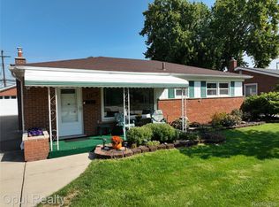 34934 Elmira St, Livonia, MI 48150